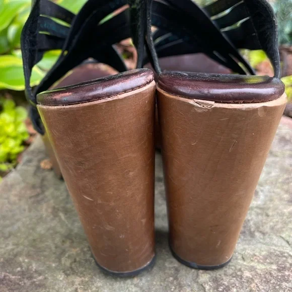 Robert Clergerie Wood Platform Leather Heels - Picture 4 of 10